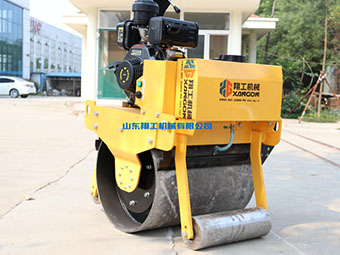 翔工小型壓路機(jī)：小身材，大力量