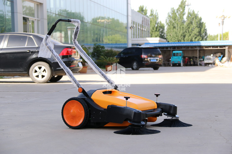 過(guò)來(lái)人：手推式掃地機(jī)這么做，比電動(dòng)掃地車都值！