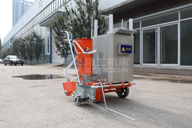 單鋼輪振動壓路機不振動怎么辦？應(yīng)究其原因?qū)ΠY下藥